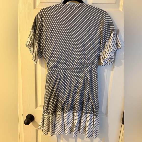 Suboo Striped Asymmetrical Dress in Gray and White Medium - Picture 4 of 7